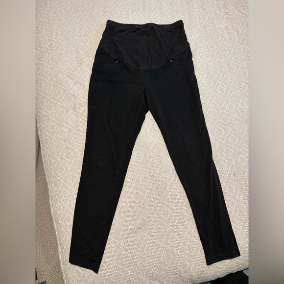 2 Pairs of Time and Tru Maternity Leggings, Size Large - Picture 2 of 14